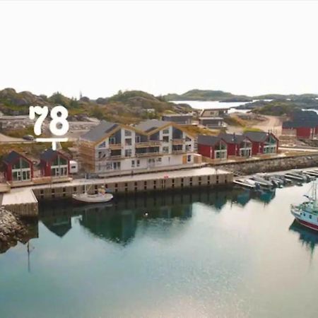 Spektakulaer Rorbu I Autentiske Omgivelser Ballstad Exteriér fotografie